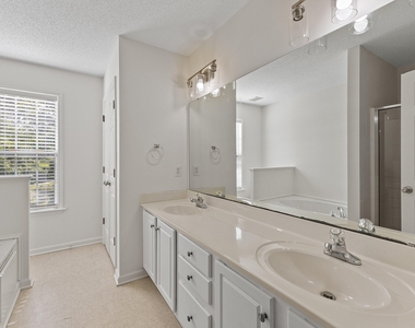223 Presley Boulevard - Photo Thumbnail 39