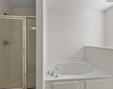 223 Presley Boulevard - Photo Thumbnail 40
