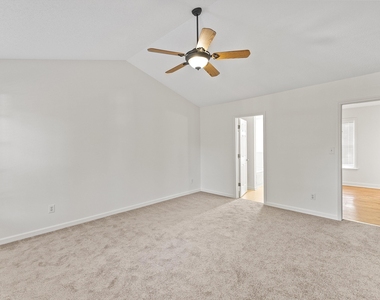 223 Presley Boulevard - Photo Thumbnail 36