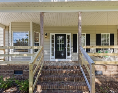 223 Presley Boulevard - Photo Thumbnail 6