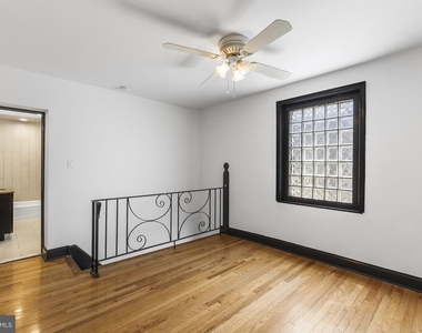 943 E Passyunk Avenue - Photo Thumbnail 12