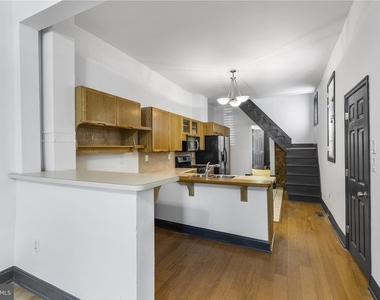 943 E Passyunk Avenue - Photo Thumbnail 4