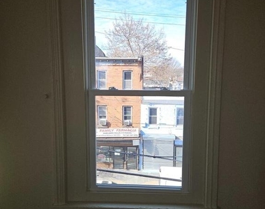 2919 N 5th Street - Photo Thumbnail 4