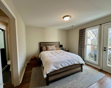 1050 Washington Street - Photo Thumbnail 11
