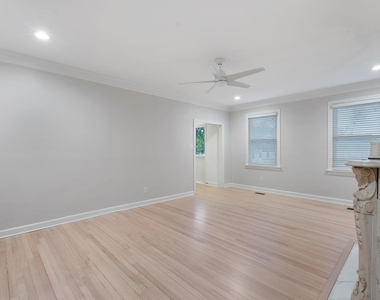3822 Hope Valley Road - Photo Thumbnail 10