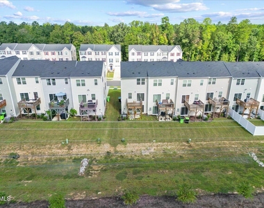 6620 Pathfinder Way - Photo Thumbnail 34