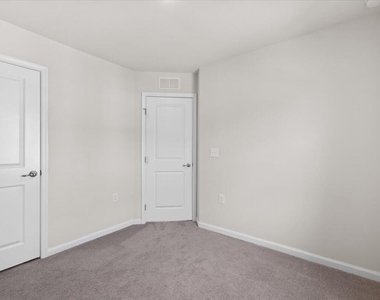 6620 Pathfinder Way - Photo Thumbnail 28