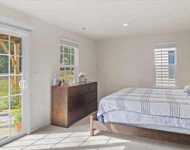 6620 Pathfinder Way - Photo Thumbnail 7