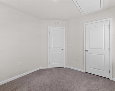 6620 Pathfinder Way - Photo Thumbnail 30