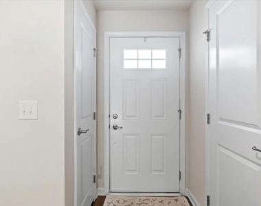 6620 Pathfinder Way - Photo Thumbnail 3