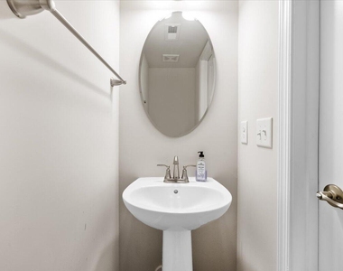 6620 Pathfinder Way - Photo Thumbnail 5