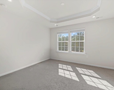 6620 Pathfinder Way - Photo Thumbnail 8