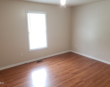 1280 Powhatan Road - Photo Thumbnail 6