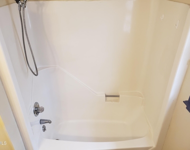 1280 Powhatan Road - Photo Thumbnail 10