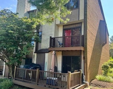 2201 Brandenburg Way - Photo Thumbnail 24