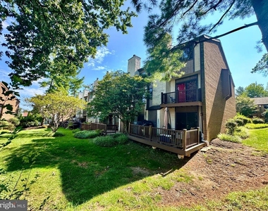 2201 Brandenburg Way - Photo Thumbnail 16
