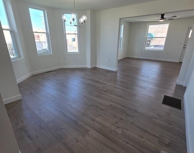 331 N College Street - Photo Thumbnail 5