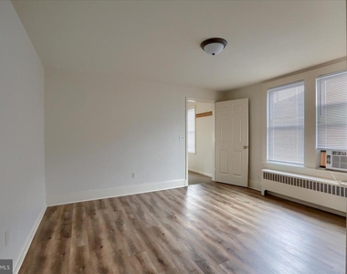 322 S Railroad Street - Photo Thumbnail 10