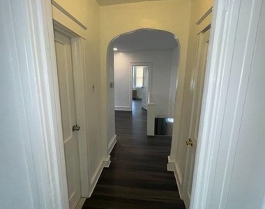 98 Lamport Road - Photo Thumbnail 7