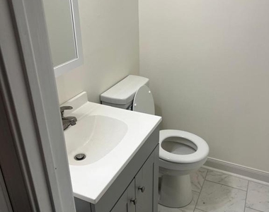 319 W 21st Street - Photo Thumbnail 7