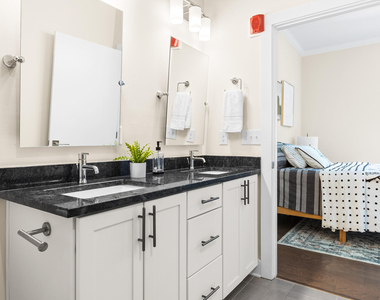 515 N Churton Street - Photo Thumbnail 17