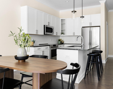 515 N Churton Street - Photo Thumbnail 7