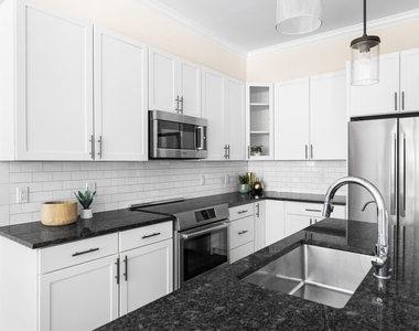 515 N Churton Street - Photo Thumbnail 9