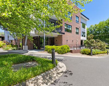 515 N Churton Street - Photo Thumbnail 30