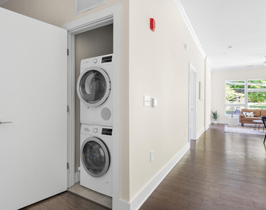 515 N Churton Street - Photo Thumbnail 23