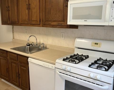 802 Naylors Run Road - Photo Thumbnail 7