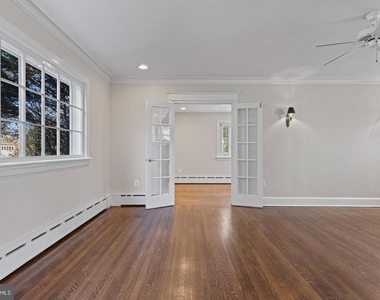 1224 Lancaster Avenue - Photo Thumbnail 4