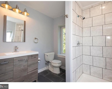 217 W Lancaster Avenue - Photo Thumbnail 5