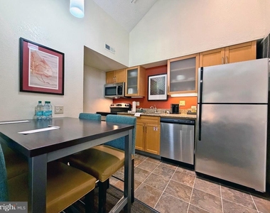 600 W Swedesford Road - Photo Thumbnail 2