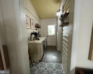 230 Morgan Street - Photo Thumbnail 15