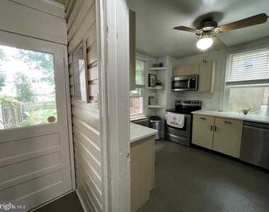 230 Morgan Street - Photo Thumbnail 14