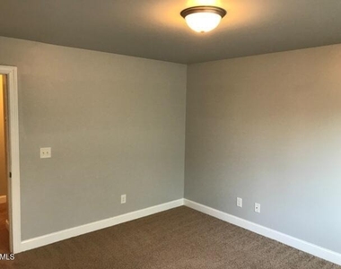 1333 Center Street - Photo Thumbnail 20