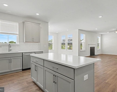 1165 Mariwill Drive - Photo Thumbnail 8