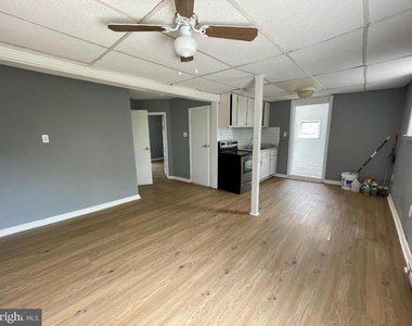 904 Main Street - Photo Thumbnail 3