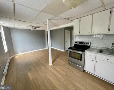 904 Main Street - Photo Thumbnail 1