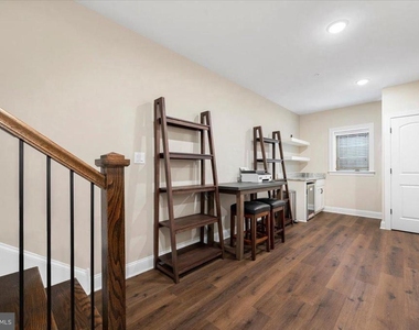 262 W Ashland Street - Photo Thumbnail 14