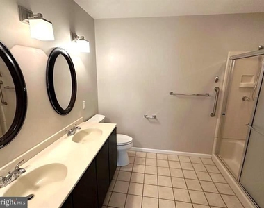 163 Hawthorne Court - Photo Thumbnail 18