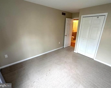 163 Hawthorne Court - Photo Thumbnail 22