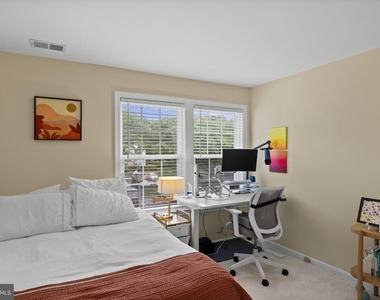101 Claridge Court - Photo Thumbnail 19