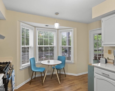 101 Claridge Court - Photo Thumbnail 12