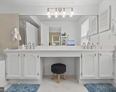 101 Claridge Court - Photo Thumbnail 17