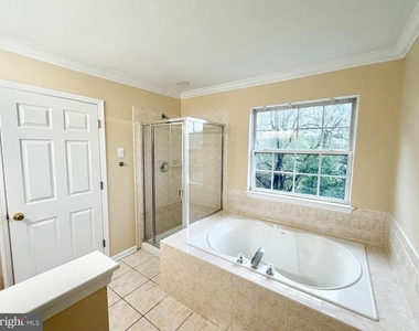 224 Fountayne Lane - Photo Thumbnail 17