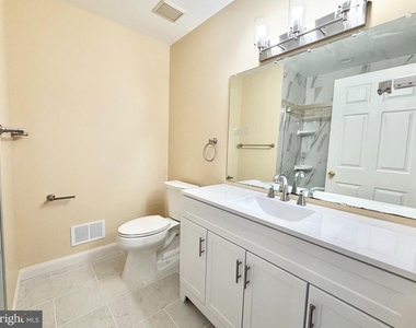 224 Fountayne Lane - Photo Thumbnail 18