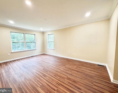 224 Fountayne Lane - Photo Thumbnail 13