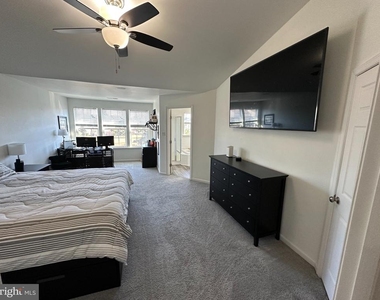 355 Cristaudo Court - Photo Thumbnail 12