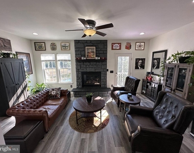 355 Cristaudo Court - Photo Thumbnail 8